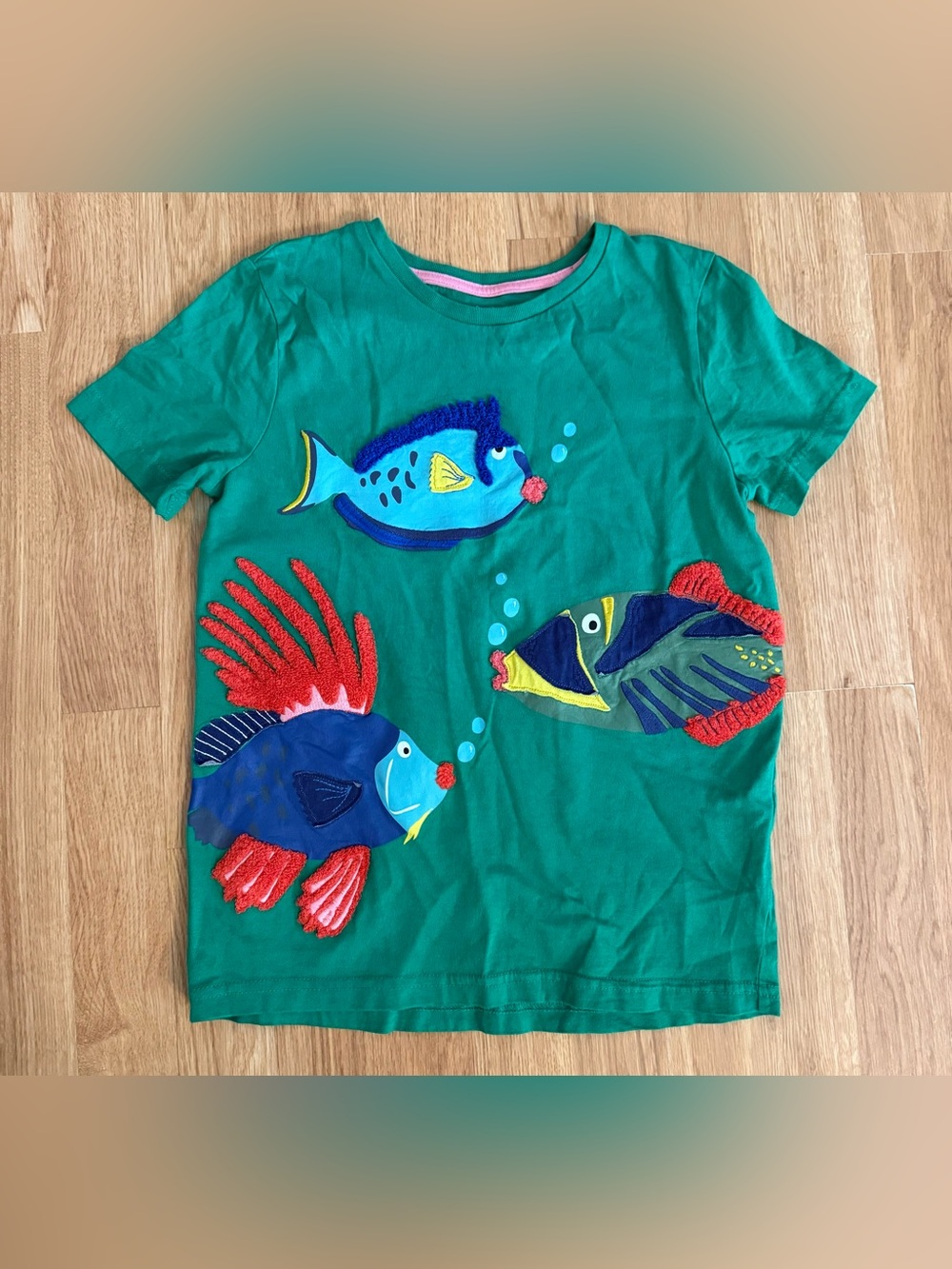 EUC Mini Boden Fish Appliqué Cotton T-Shirt - Green - Size 9-10